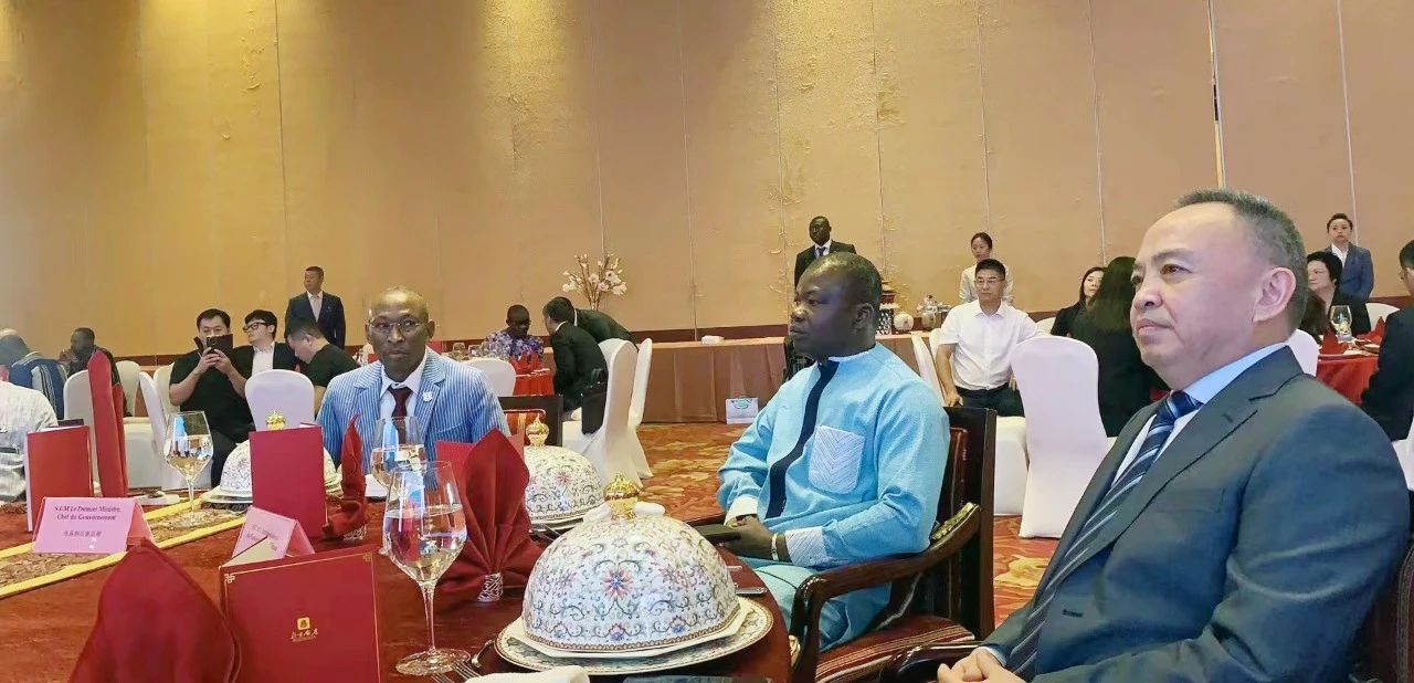 1726019992327127.jpg 53cbca329f505dcfbb4bcf1252f26c12.jpg